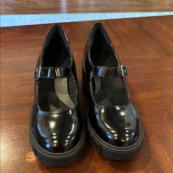Old Navy Black Penny Loafers Flats - Picture 1 of 9